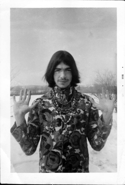 1969-03_Paul_Hippie3.jpg